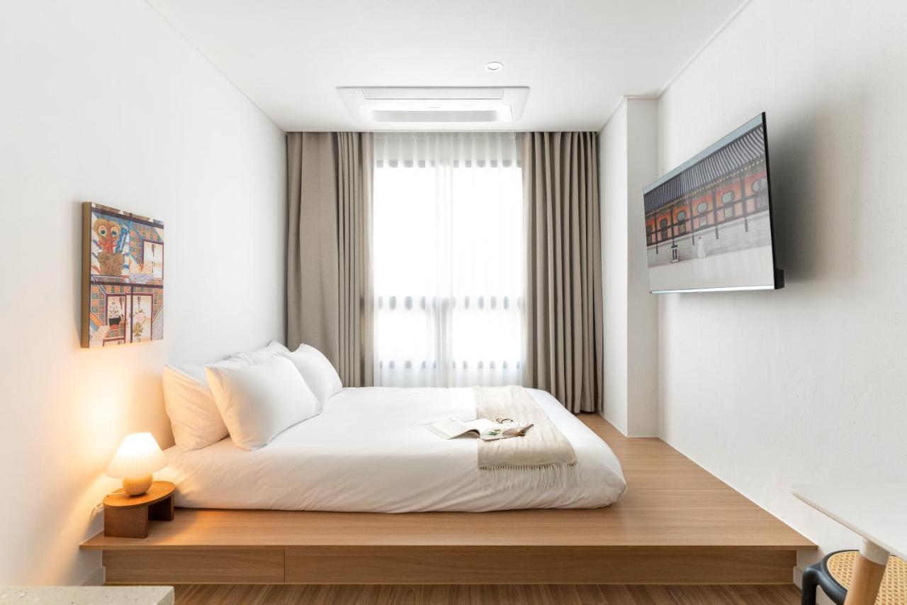 Urbanstay Boutique Ikseon Сеул Экстерьер фото