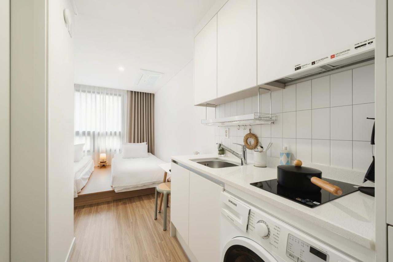 Urbanstay Boutique Ikseon Сеул Экстерьер фото