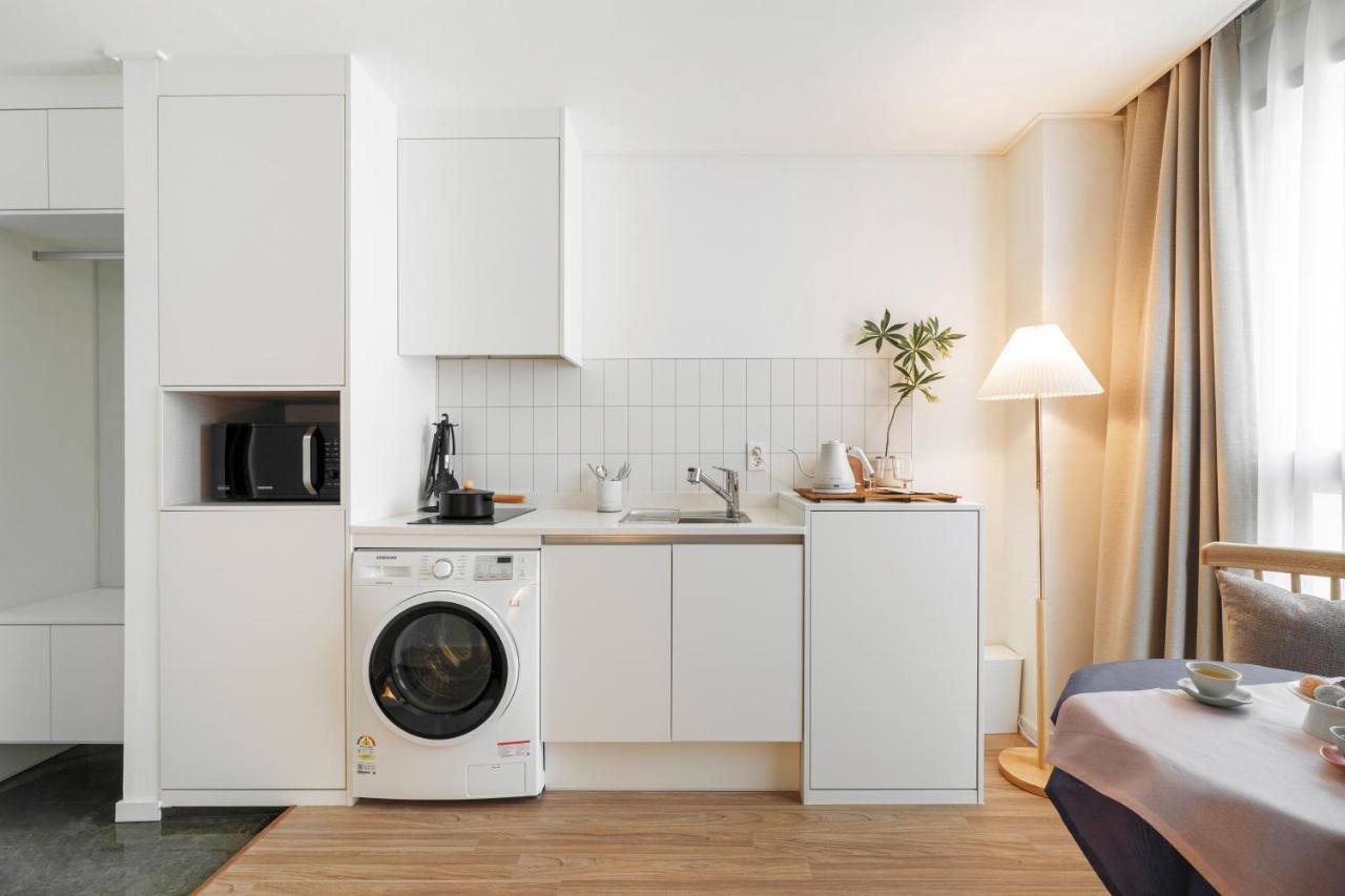 Urbanstay Boutique Ikseon Сеул Экстерьер фото