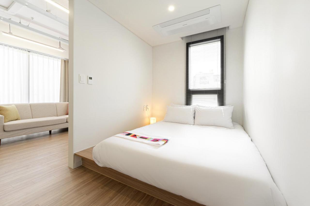 Urbanstay Boutique Ikseon Сеул Экстерьер фото