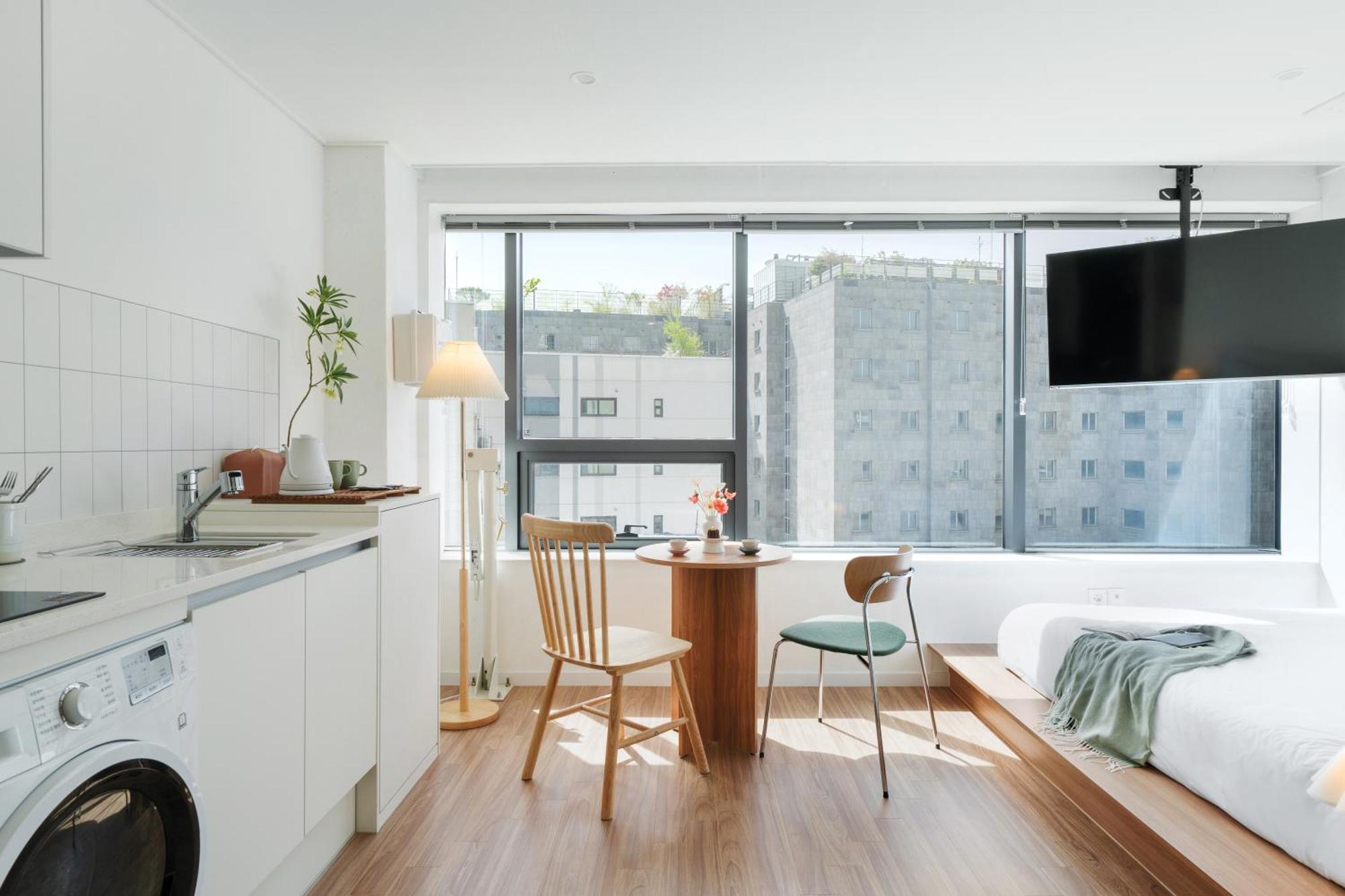 Urbanstay Boutique Ikseon Сеул Экстерьер фото