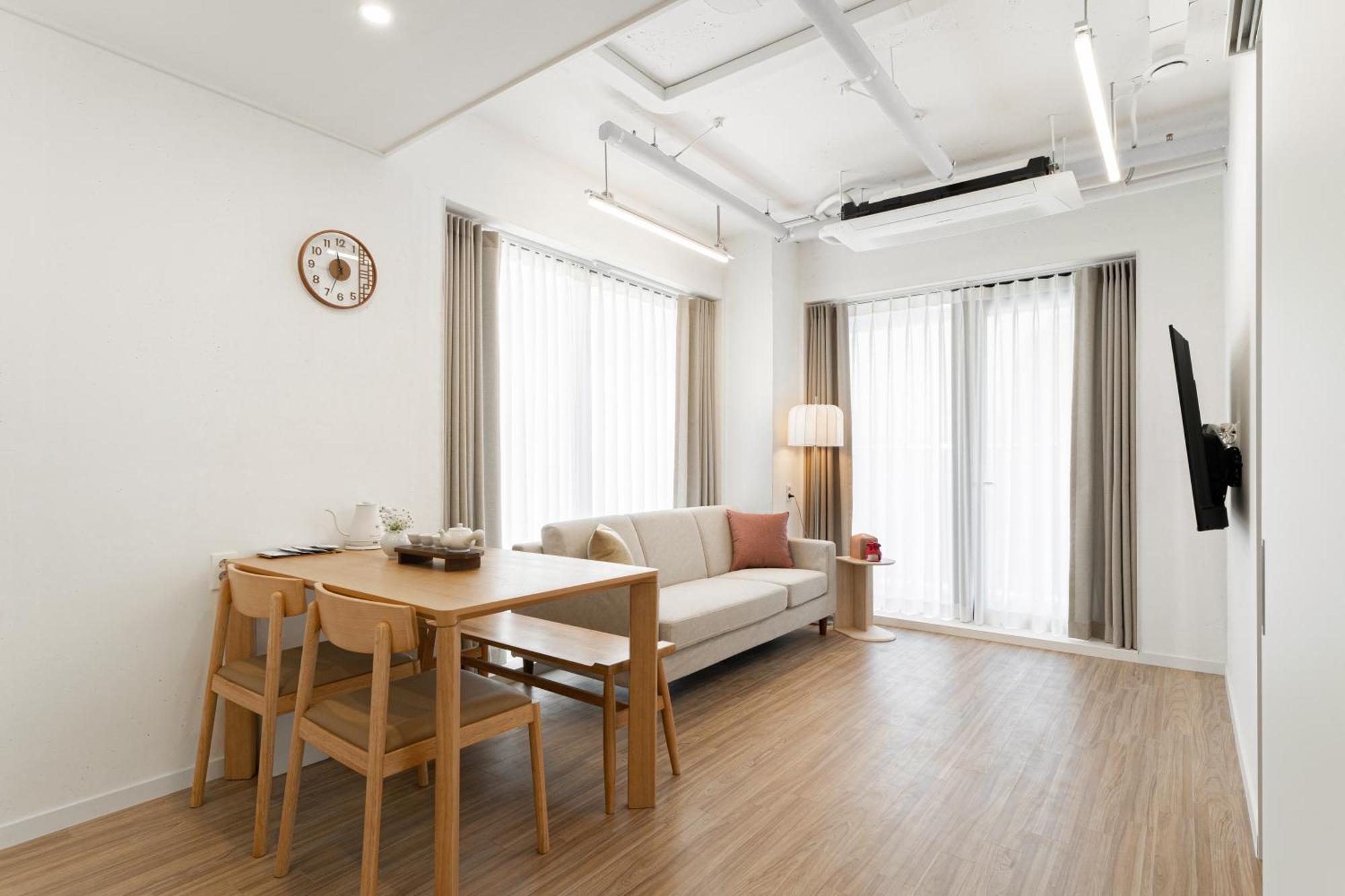 Urbanstay Boutique Ikseon Сеул Номер фото